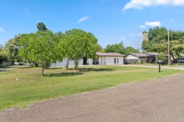 1200 Ash Dr, Marble Falls