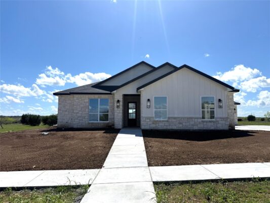 1614 Hunt Dr, Salado