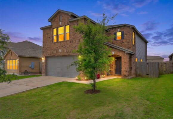 13712 Vigilance St, Manor