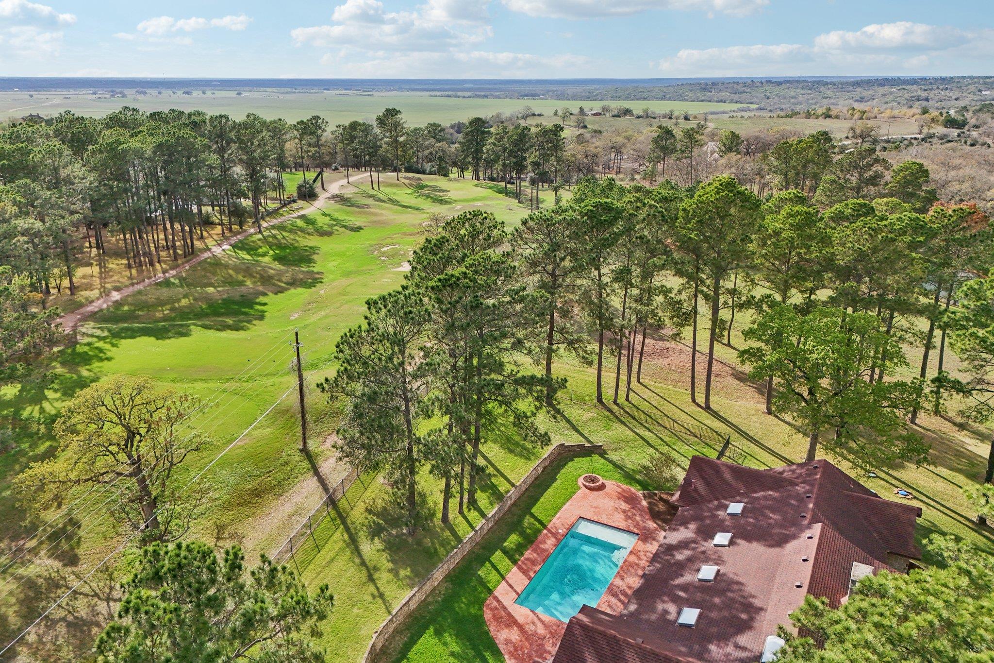 546 McAllister Rd, Bastrop, TX 78602