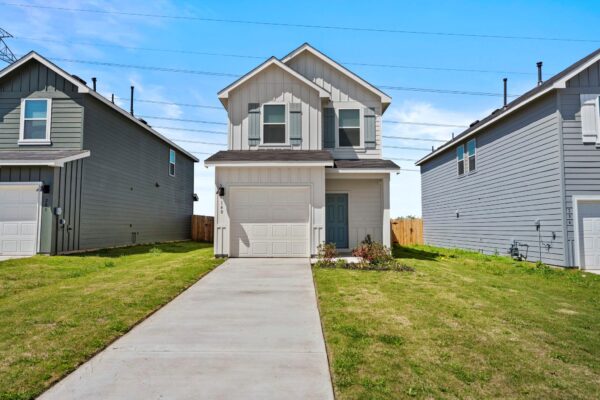 140 Kendall Ln, Maxwell