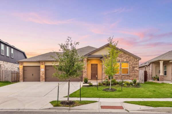 1612 Devine Lake Bnd, Leander