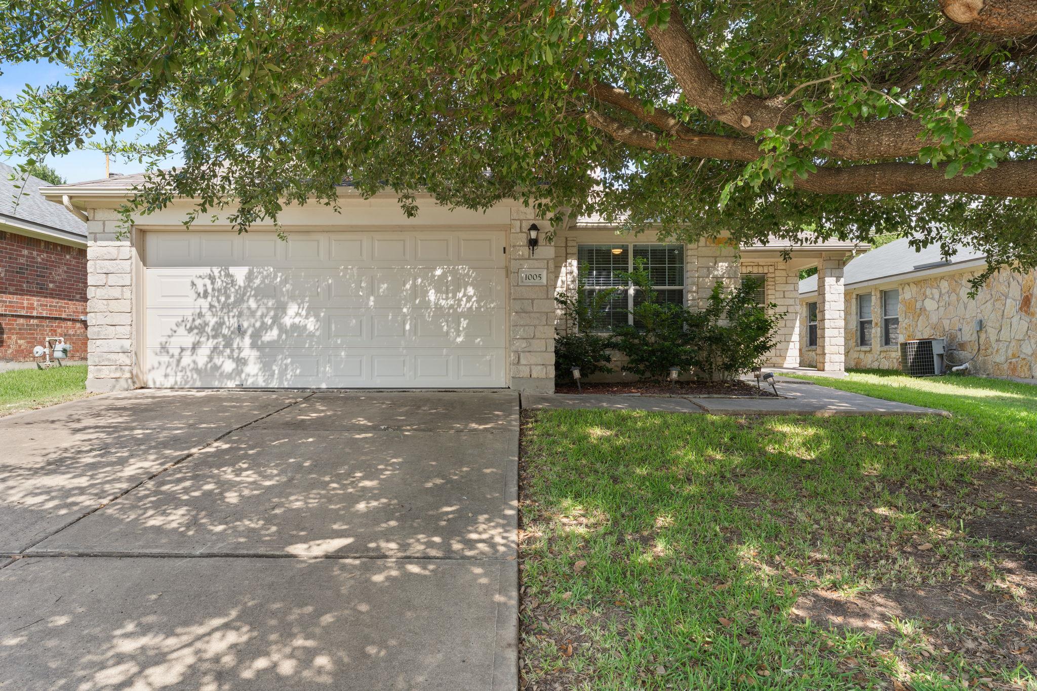 1005 Blackburn Pl, Round Rock, TX 78665