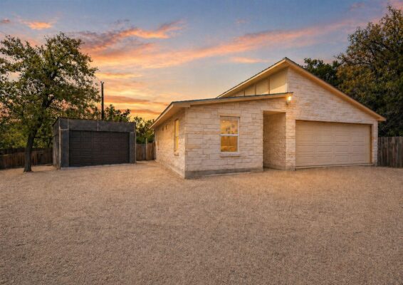 2705 Cory Ln, Spicewood