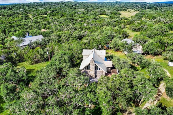 8015 Ozark Dr, San Marcos