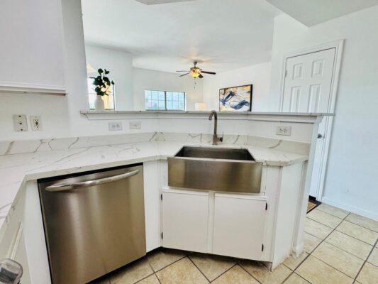 2320 Gracy Farms Ln #1432, Austin