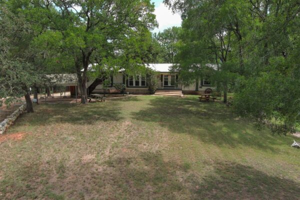 243 Piney Ridge Dr, Bastrop