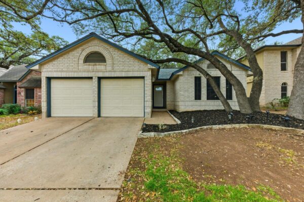 723 Shade Tree Dr, Austin