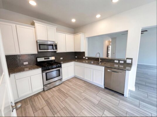 405 Longhorn Cavern Rd, Leander