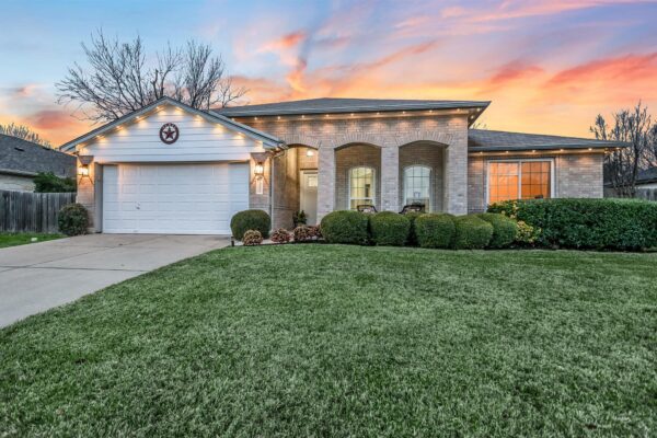 1312 Pigeon View St, Round Rock