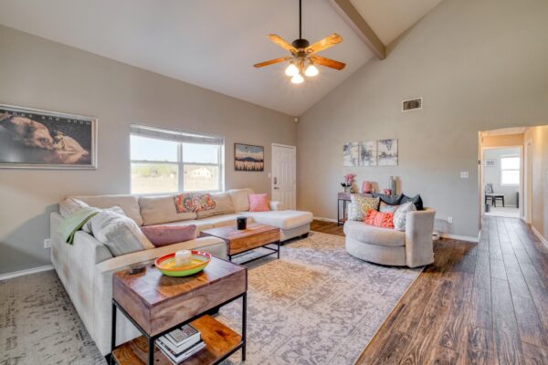 154 Three Oaks Ln, Bastrop