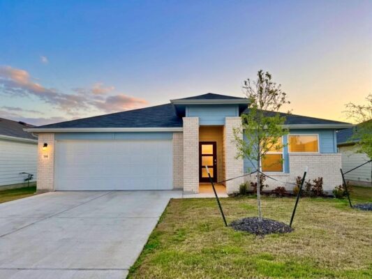 598 Gladiola Loop, Kyle