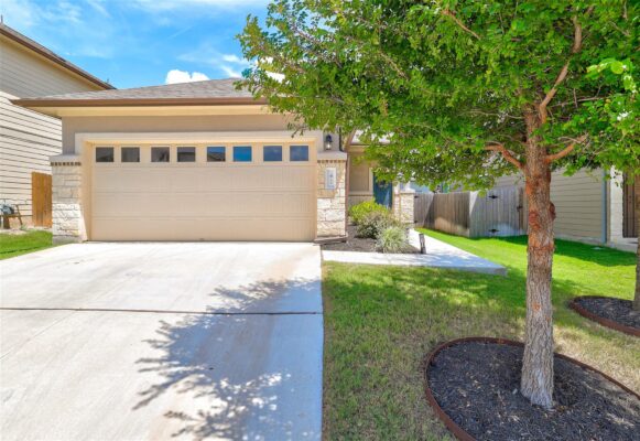 3201 College Park Dr #42, Round Rock