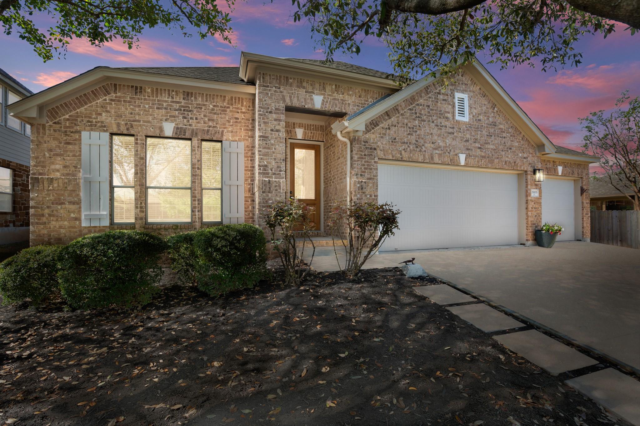 1906 Tall Chief None, Leander