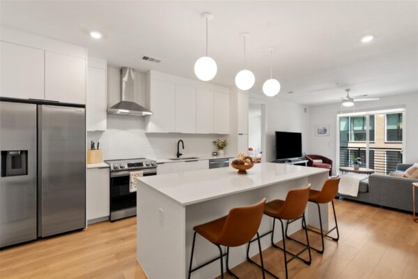 1701 Simond Ave #305, Austin