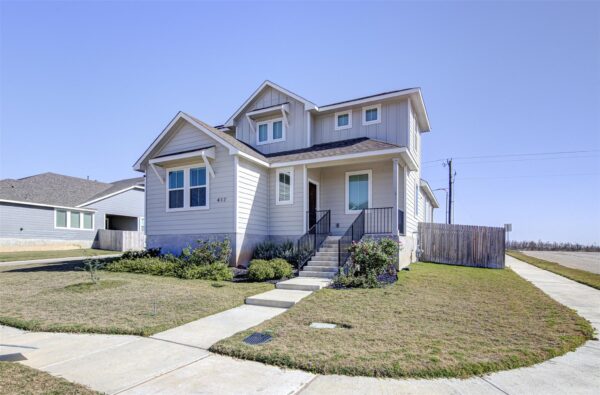 417 Ravens Crest Dr, Hutto