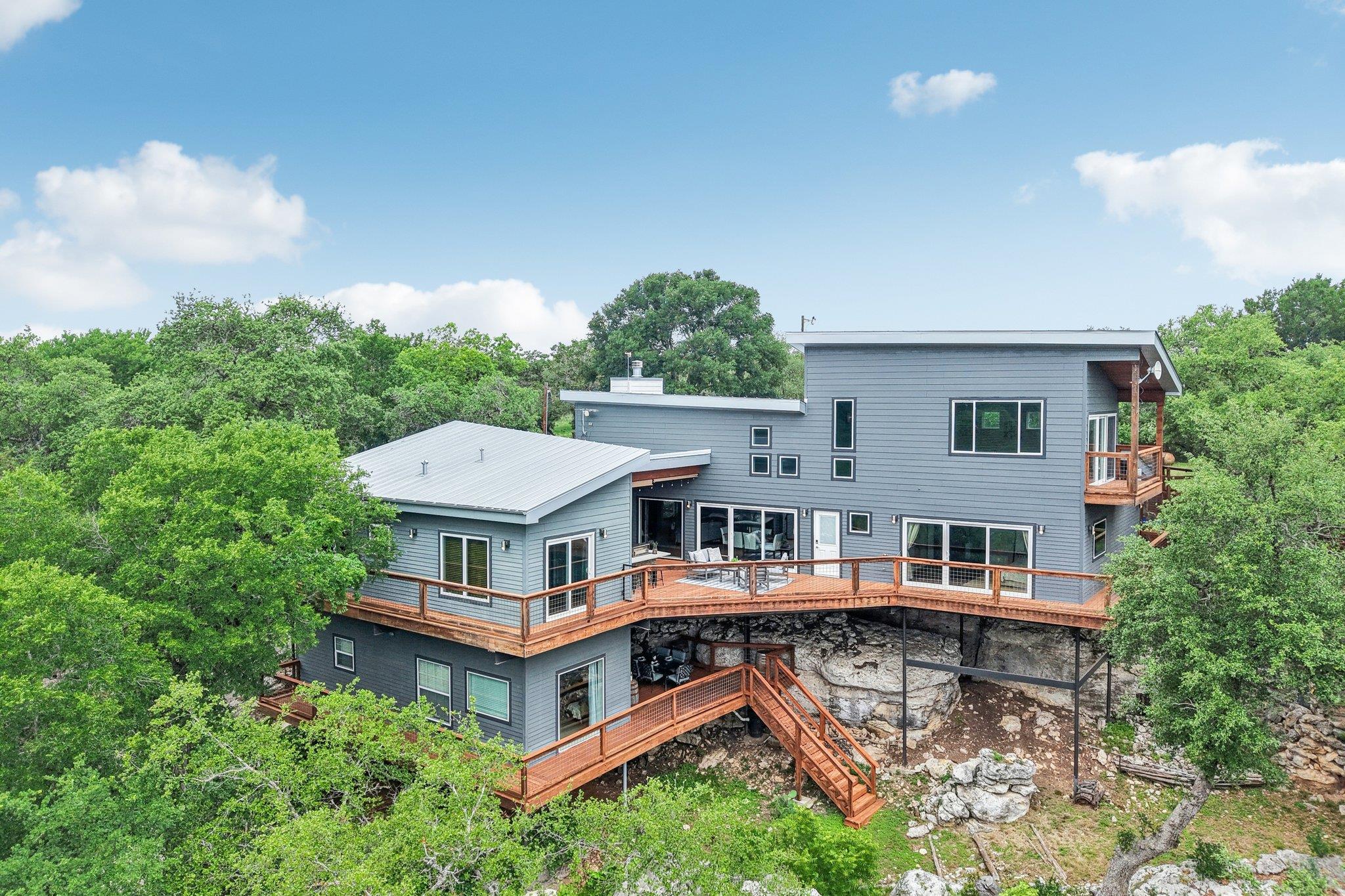 471 Turkey Dr, Dripping Springs, TX 78620