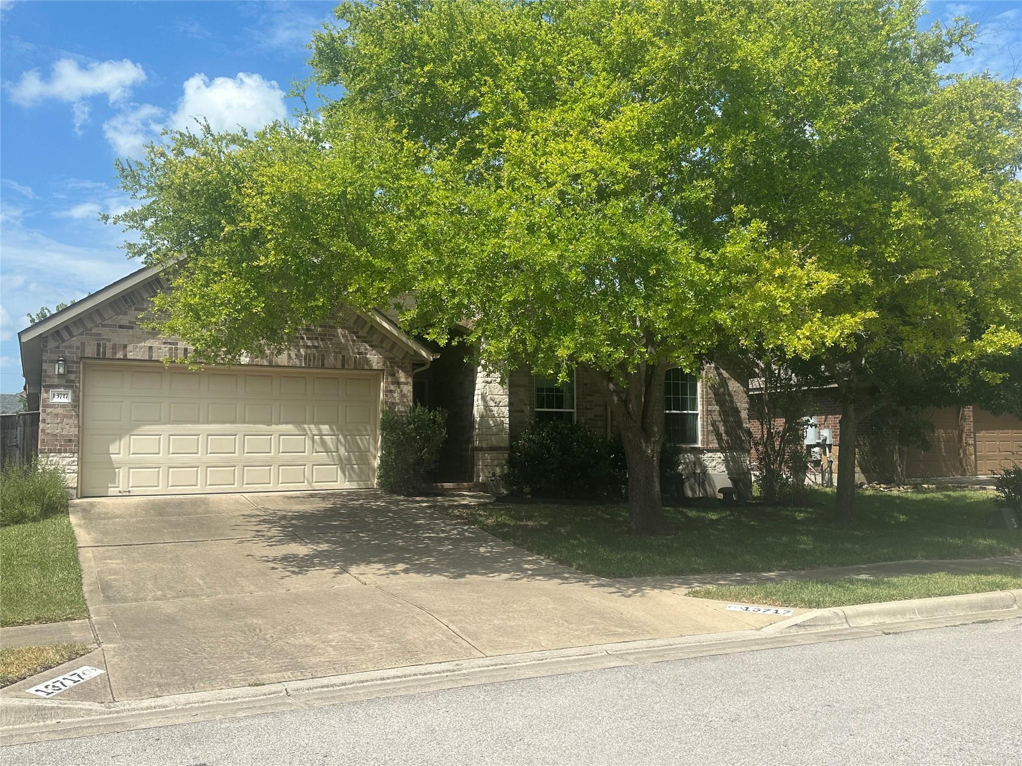 13717 Long Shadow Dr, Manor, TX 78653
