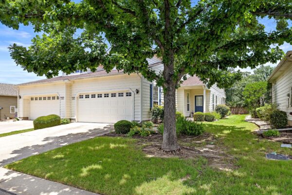 308 Portsmouth Dr, Georgetown