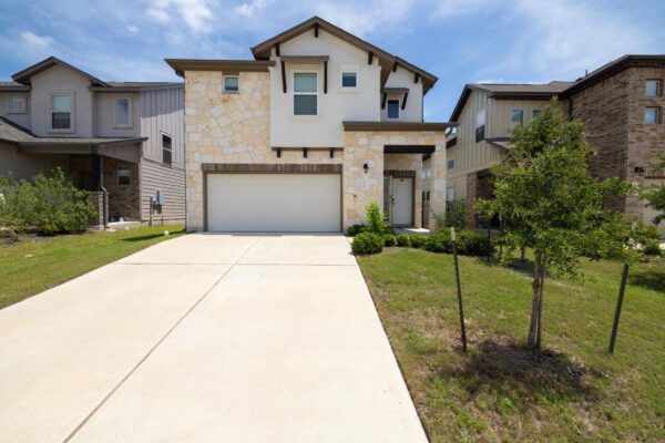 416 Staunton Dr, Leander