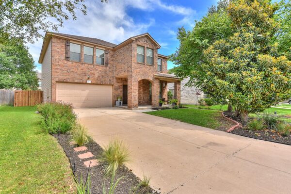 4913 Woodstock Dr, Georgetown