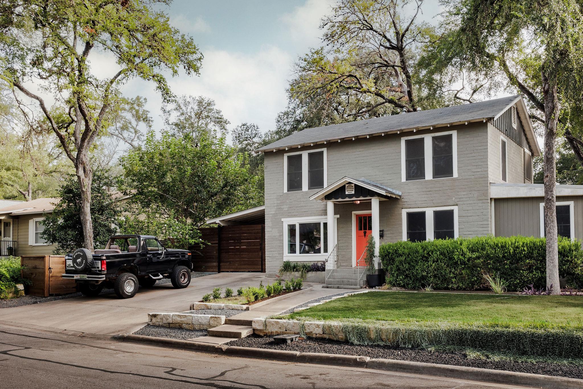 2104 De Verne St, Austin, TX 78704