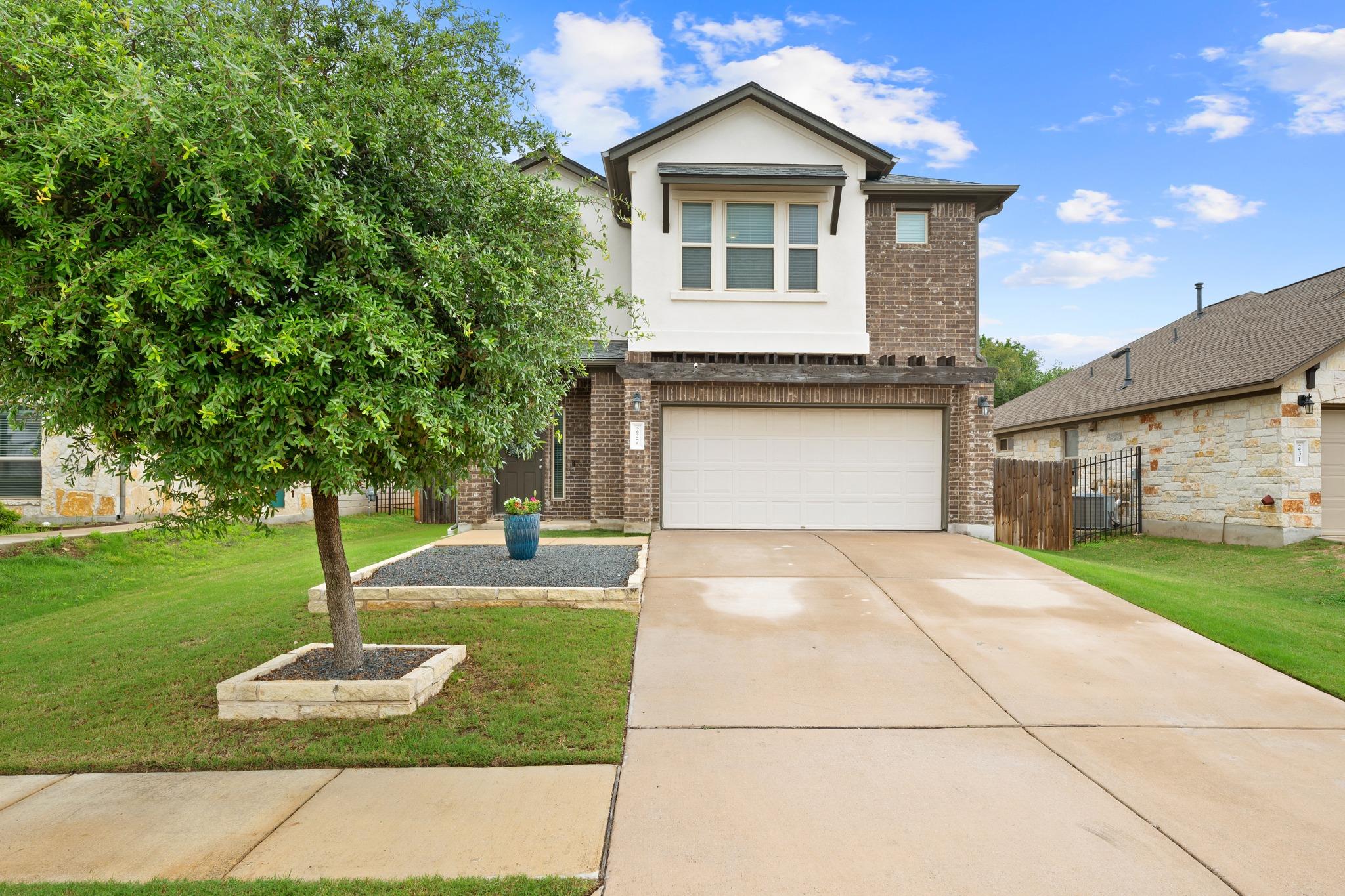 227 Callahan Ln, Leander