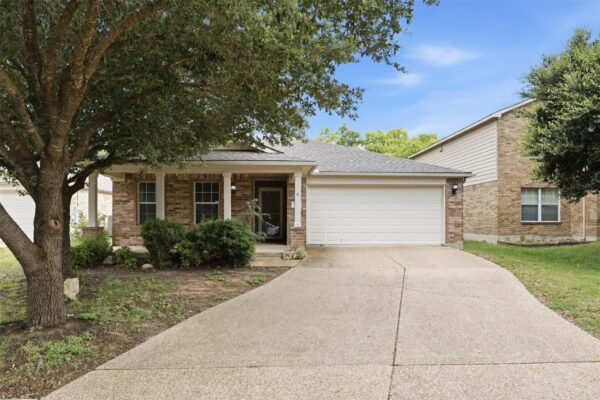 725 Kingfisher Ln, Leander