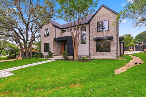 2605 Forest Bend Dr, Austin