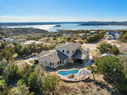 7809 Brandy Way, Volente