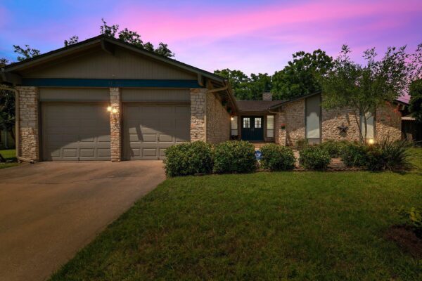 11906 River Oaks Trl, Austin