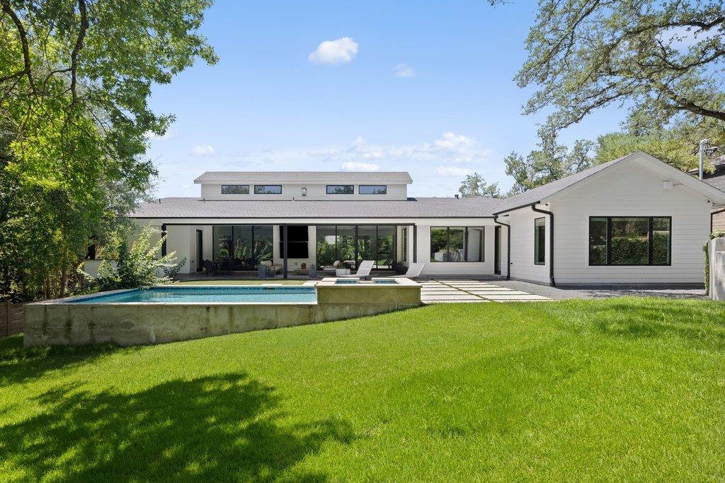 4504 Small Dr, Austin, TX 78731