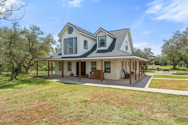 8139 Ozark Dr, San Marcos
