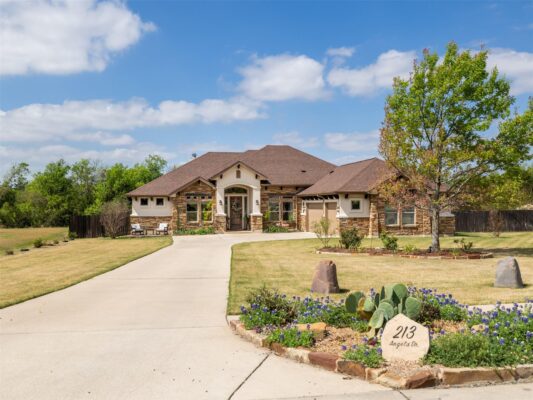 213 Angela Dr, Liberty Hill