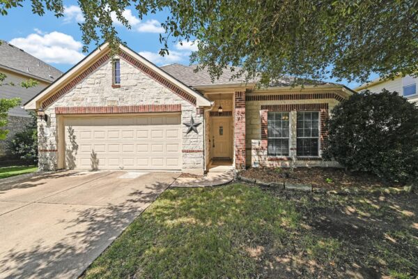 18608 Royal Pointe Dr, Pflugerville