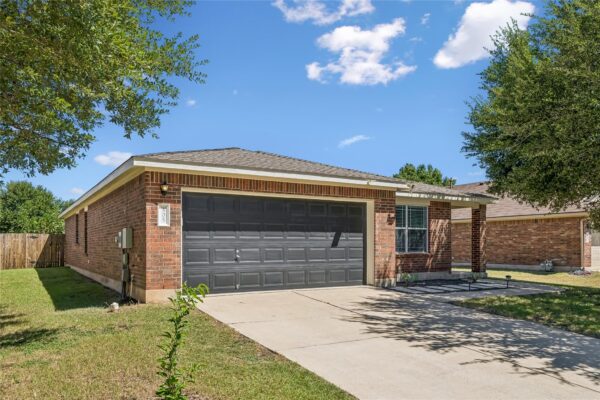 505 Washington Square Dr, Leander