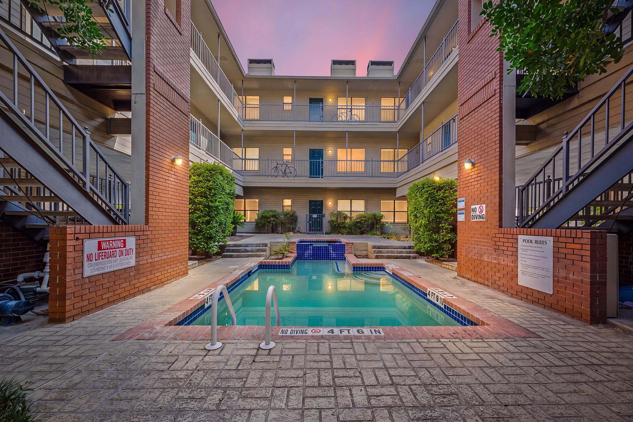 106 E 30th St #308, Austin, TX 78705