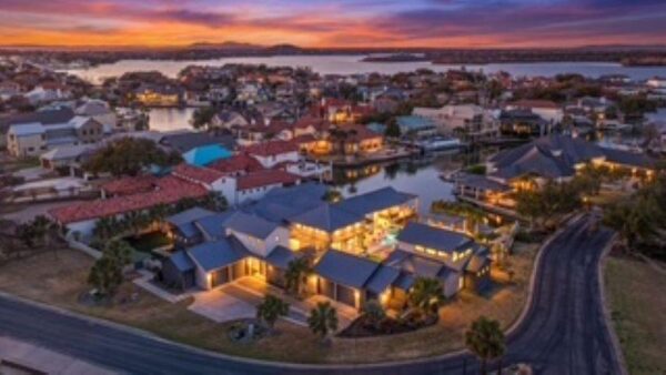 116 Wennmohs Pl, Horseshoe Bay