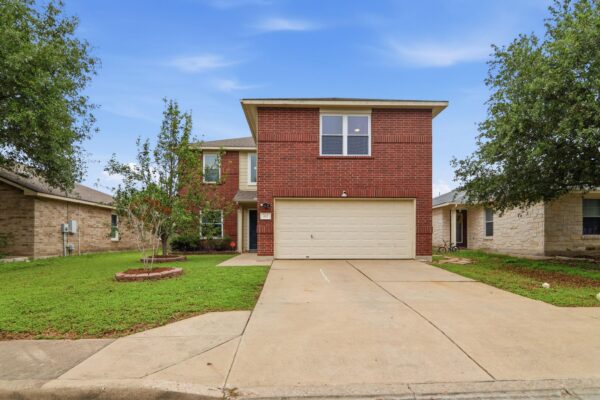 202 Pheasant Trl, Bastrop