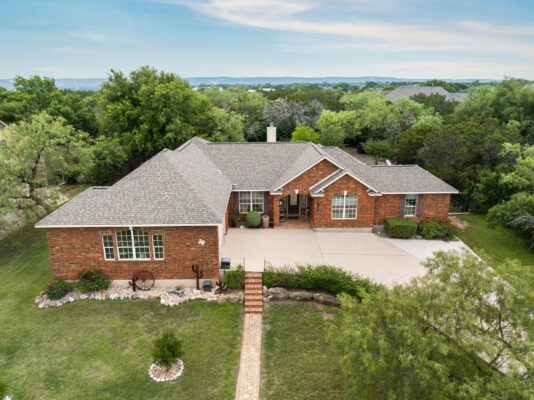 207 Cove Creek Dr, Spicewood