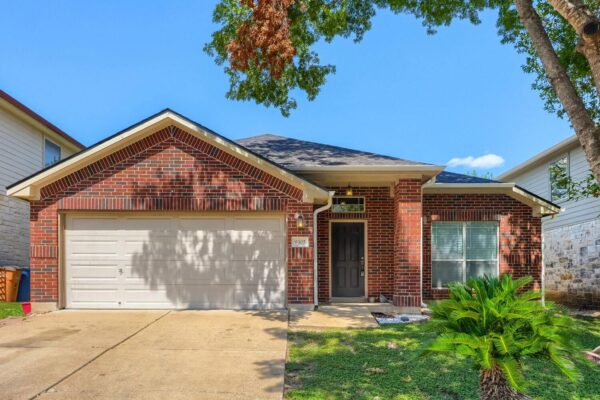 9305 Pioneer Forest Dr, Austin